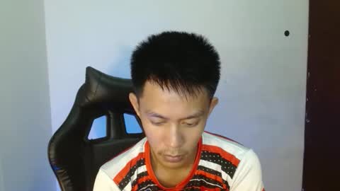 Snapshot of touch_of_alison chatting on 11.19.25 Alison online show from 11.19.25