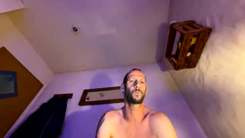 Snapshot of toxic2256191 chatting on 10.31.25 Toxic online show from 10.31.25