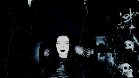 Snapshot of toxicdomme chatting on 06.12.26 toxicdomme online show from 06.12.26