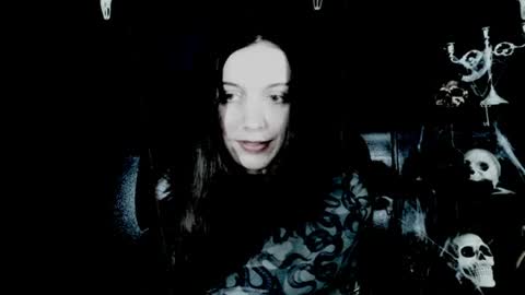 Snapshot of toxicdomme chatting on 06.25.26 toxicdomme online show from 06.25.26