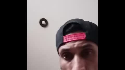 Snapshot of toxicidad_sex chatting on 10.22.25 toxicidad_sex online show from 10.22.25