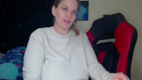 Snapshot of toxiclilly chatting on 12.06.24 Lilly Miss Mistress Goddess Maam Queen Boss online show from 12.06.24