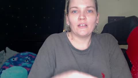 Snapshot of toxiclilly chatting on 03.03.25 Lilly Miss Mistress Goddess Maam Queen Boss online show from 03.03.25