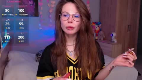 toxkiss online show from 10.14.25