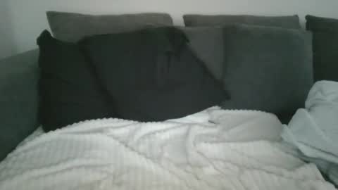 Snapshot of toyy_boy chatting on 11.17.25 Tim online show from 11.17.25