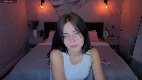tracey_gill online show from 06.26.26