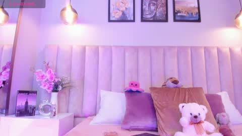 Tracy  online show from 02.05.26