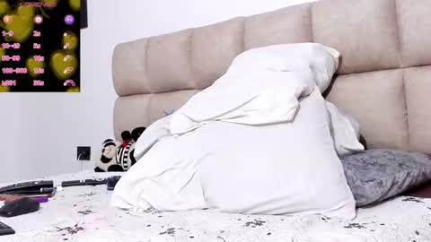 Snapshot of tracysuggar chatting on 03.05.25 Daniela online show from 03.05.25