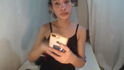 Snapshot of trans_vivamax69 chatting on 03.18.26 Amor THUMBS-UP ME online show from 03.18.26