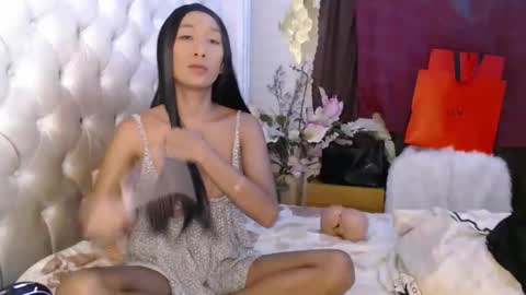 transbanana484322 online show from 10.19.25