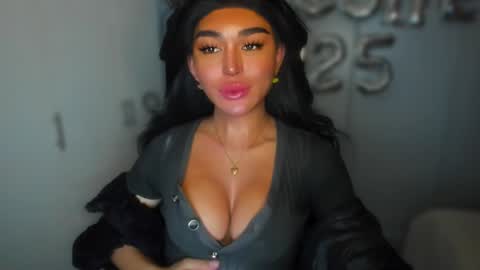 ALMIGHTY GODDESS VALENTINA online show from 01.01.25