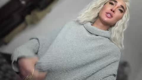 Snapshot of transnextdoor_ chatting on 05.06.26 ALMIGHTY GODDESS VALENTINA online show from 05.06.26