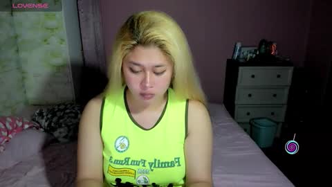 Snapshot of transsalawahan chatting on 10.14.25 BELLA online show from 10.14.25