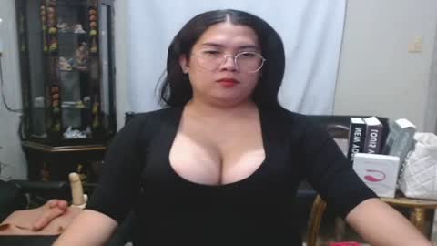 travelergirl online show from 07.04.26