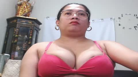 travelergirl online show from 07.12.26