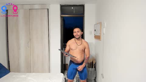 Snapshot of travis_bakerr chatting on 11.29.25 travis bakerr online show from 11.29.25