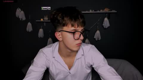 Travis online show from 10.29.25