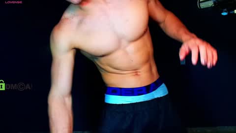 TRAVIS. online show from 02.08.25