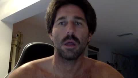 TravisKenn online show from 09.26.25