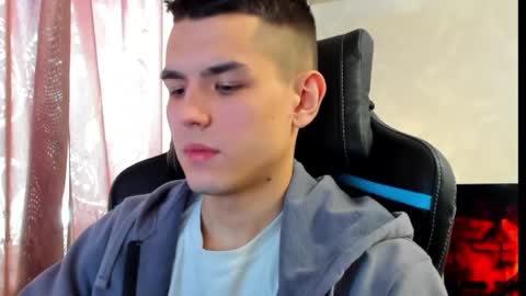 Snapshot of travisrivas chatting on 02.16.25 travisrivas online show from 02.16.25