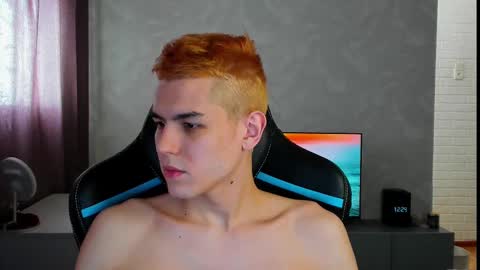 Snapshot of travisrivas chatting on 03.09.25 travisrivas online show from 03.09.25