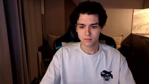travisrivas online show from 08.05.26