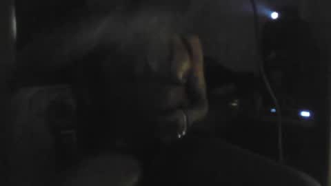 Snapshot of tray713152 chatting on 05.24.26 10Thickness online show from 05.24.26