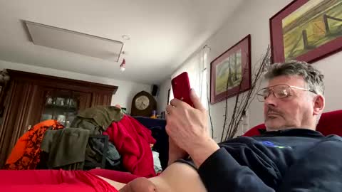 trebgeis1 online show from 02.24.25