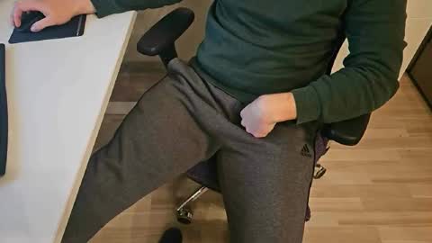 tree1989 online show from 12.19.24