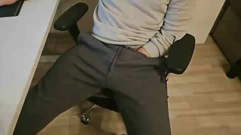 tree1989 online show from 12.31.24