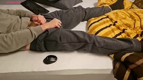 tree1989 online show from 01.12.26