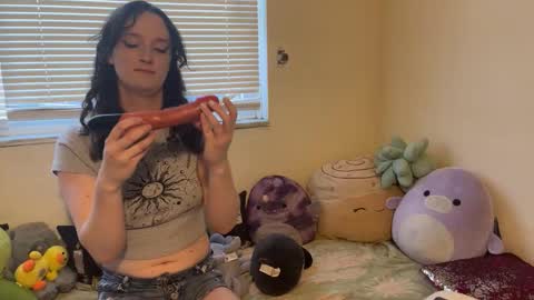 Snapshot of treecups chatting on 02.27.26 treecups online show from 02.27.26