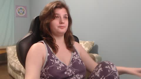 Snapshot of treejeanne chatting on 01.07.25 TreeJeanne online show from 01.07.25