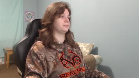 Snapshot of treejeanne chatting on 01.08.25 TreeJeanne online show from 01.08.25