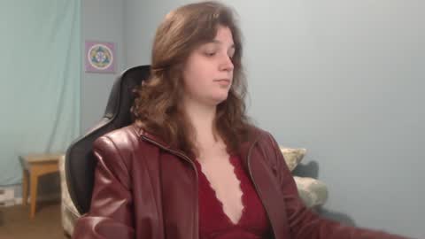 Snapshot of treejeanne chatting on 01.20.25 TreeJeanne online show from 01.20.25