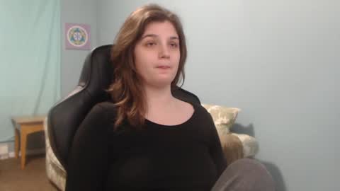 Snapshot of treejeanne chatting on 01.29.25 TreeJeanne online show from 01.29.25