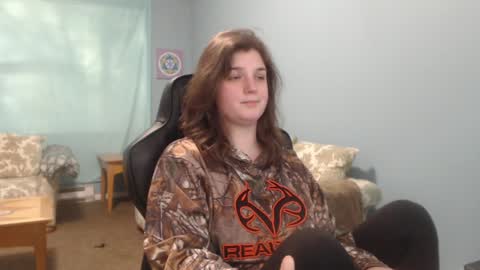 Snapshot of treejeanne chatting on 01.29.25 TreeJeanne online show from 01.29.25