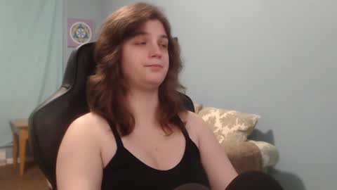 Snapshot of treejeanne chatting on 01.31.25 TreeJeanne online show from 01.31.25