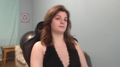 Snapshot of treejeanne chatting on 03.08.25 TreeJeanne online show from 03.08.25