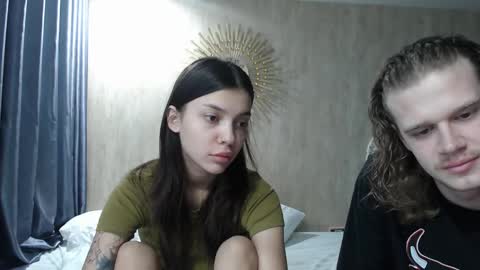 Snapshot of treezyny chatting on 12.11.24 Sarah And Jon online show from 12.11.24