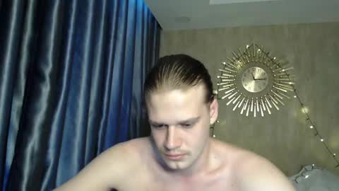 Snapshot of treezyny chatting on 01.15.25 Sarah And Jon online show from 01.15.25