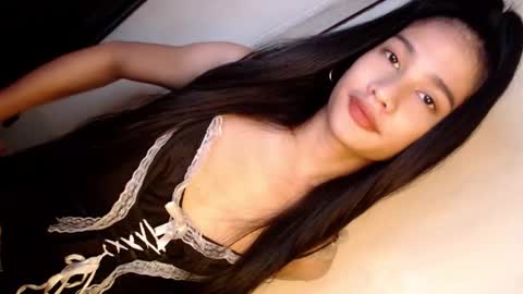 STEPHANiE online show from 12.23.25