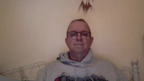Fe-fi-fo-fum online show from 03.22.26