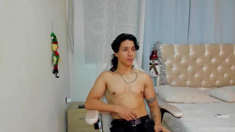 Snapshot of trevor_belmon chatting on 11.25.25 Trevor Belmon online show from 11.25.25