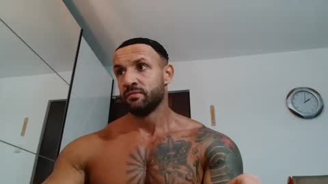 Snapshot of tridentmuscles chatting on 06.15.26 tridentmuscles online show from 06.15.26