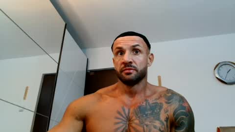 Snapshot of tridentmuscles chatting on 07.11.26 tridentmuscles online show from 07.11.26