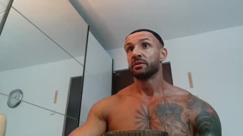 Snapshot of tridentmuscles chatting on 07.18.26 tridentmuscles online show from 07.18.26