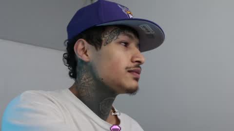 - trieone online show from 01.01.25