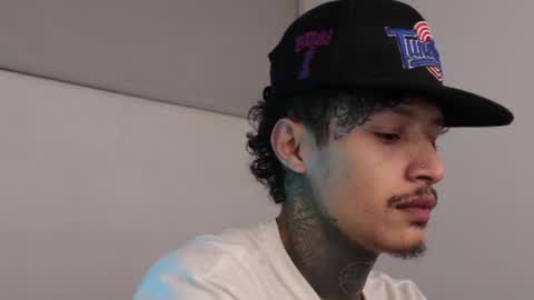 - trieone online show from 02.11.25