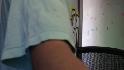 Snapshot of trieone chatting on 01.18.26 - trieone online show from 01.18.26